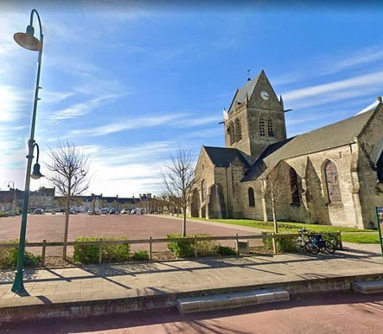 Gite Spacieux Et Chaleureux Sainte-Mère-Église 外观 照片